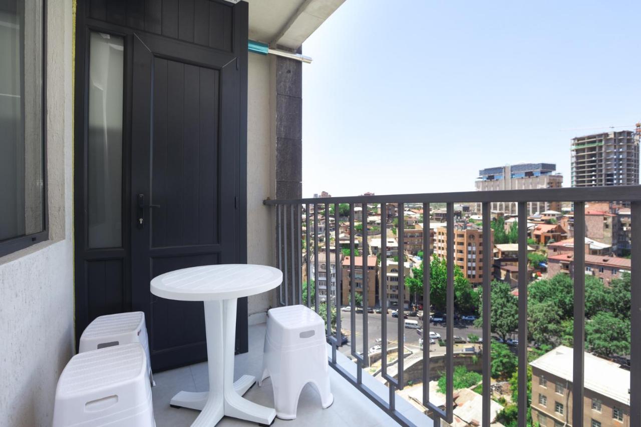 Stay Inn Apartments On Amiryan 26/4 Jerevan Eksteriør billede